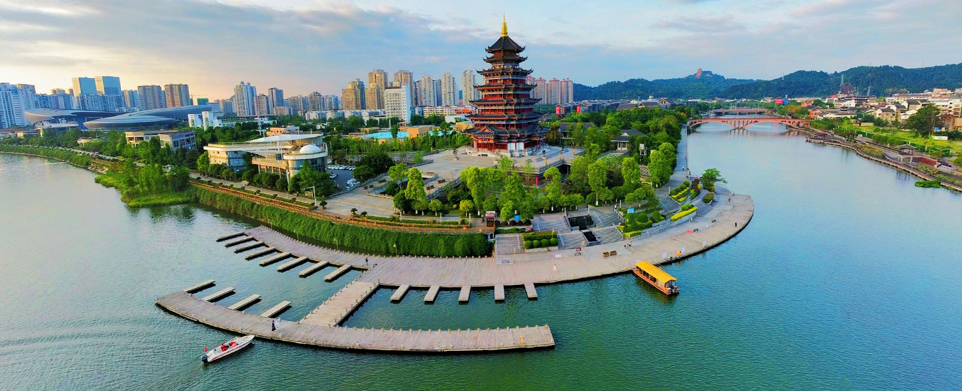 興企愛(ài)崗、志美行厲、建功立業(yè)